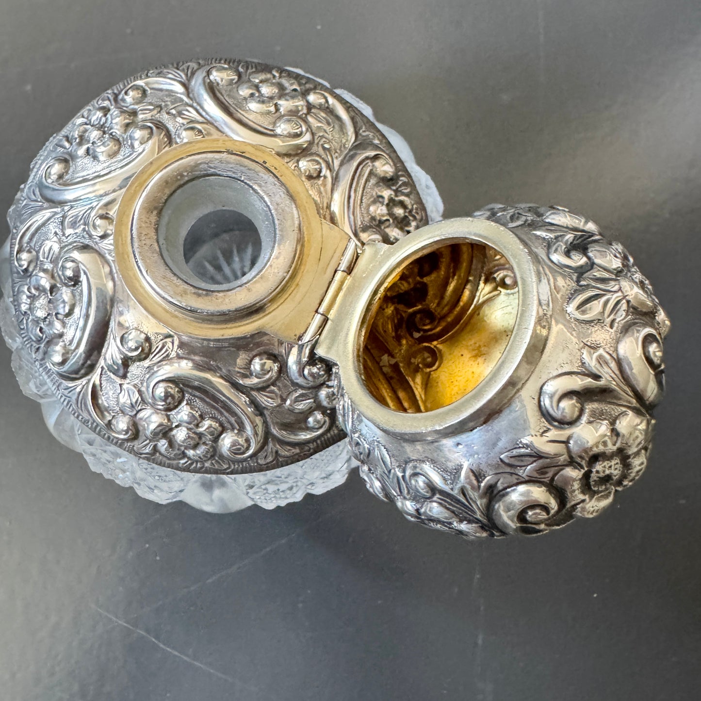 William Hutton & Sons Ltd. Birmingham. Large Antique Sterling Cut Glass Perfume Bottle