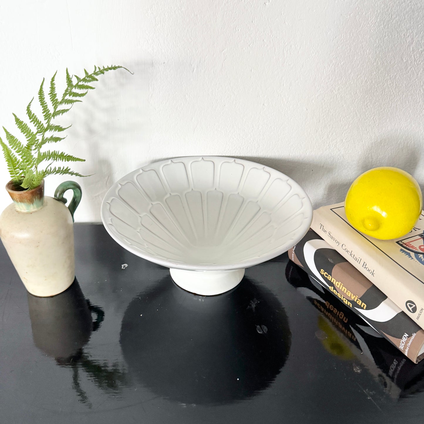 Anna-Lisa Thomson for Upsala-Ekeby. Earthenware Bowl. Swedish Modern