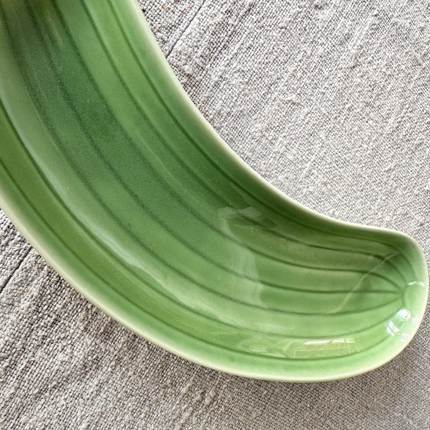 Stig Lindberg for Gustavsberg, Sweden. Large Cucumber "Gurkan" Dish.
