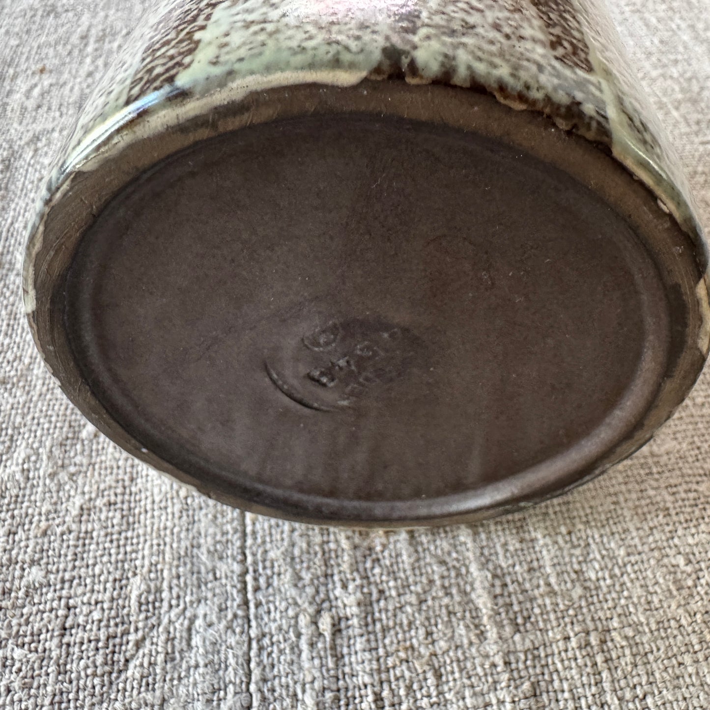 Mari Simmulson for Upsala Ekeby, Sweden. Vintage 1960s Ceramic Vase.