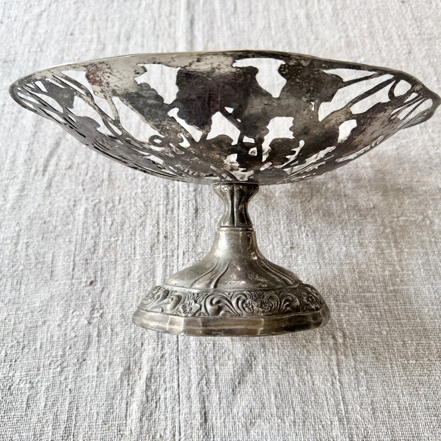 Vintage Silver-plated Metal Grape Basket Bowl.